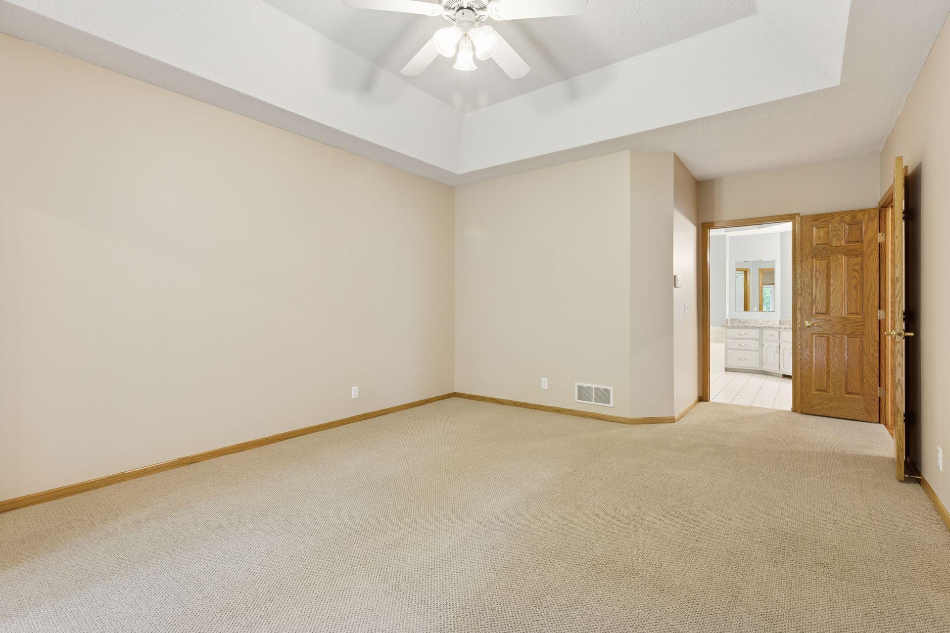 12124 Bluebird Circle NW