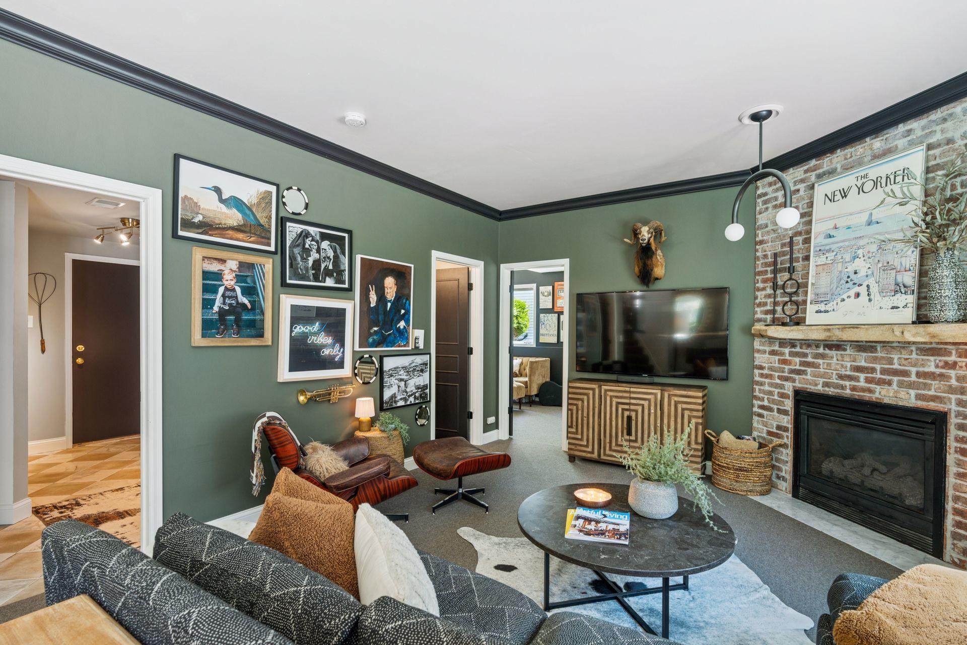 326 Lady Slipper Lane