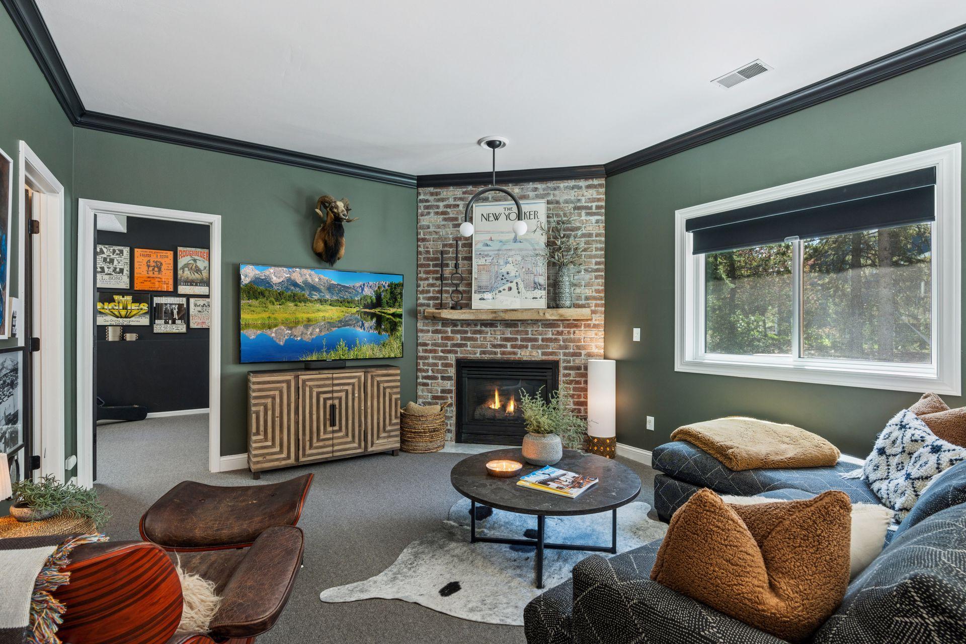 326 Lady Slipper Lane