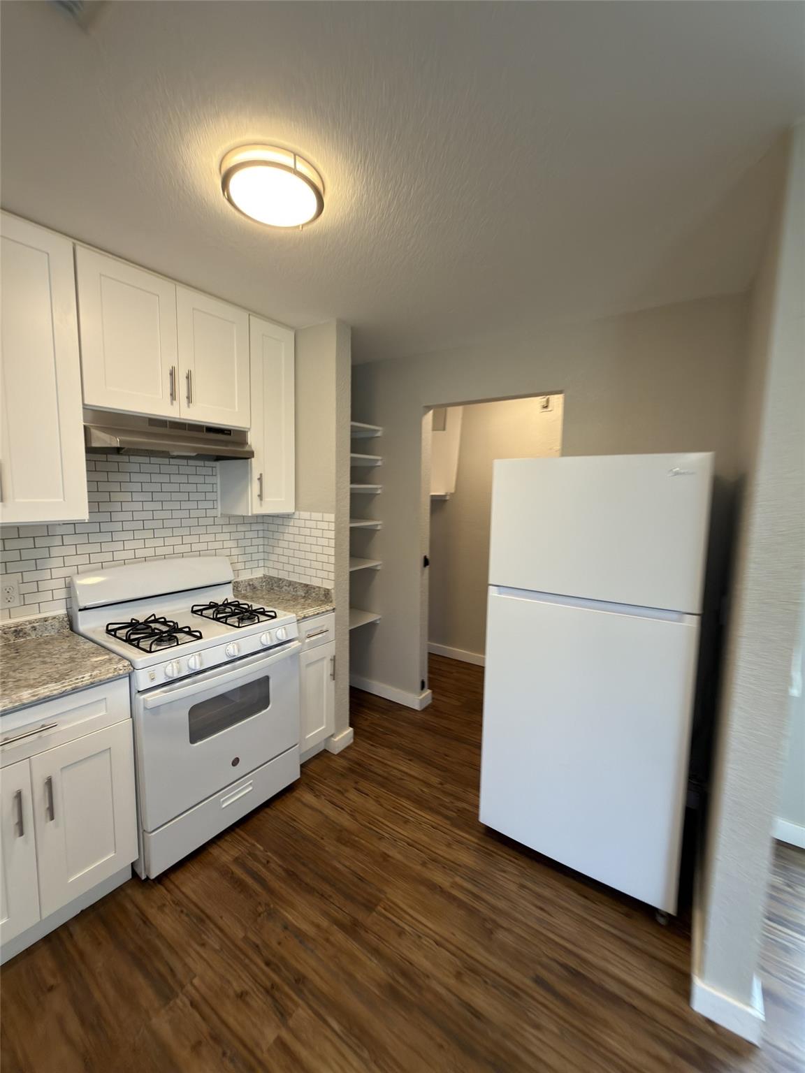 427-429 Zachry DR