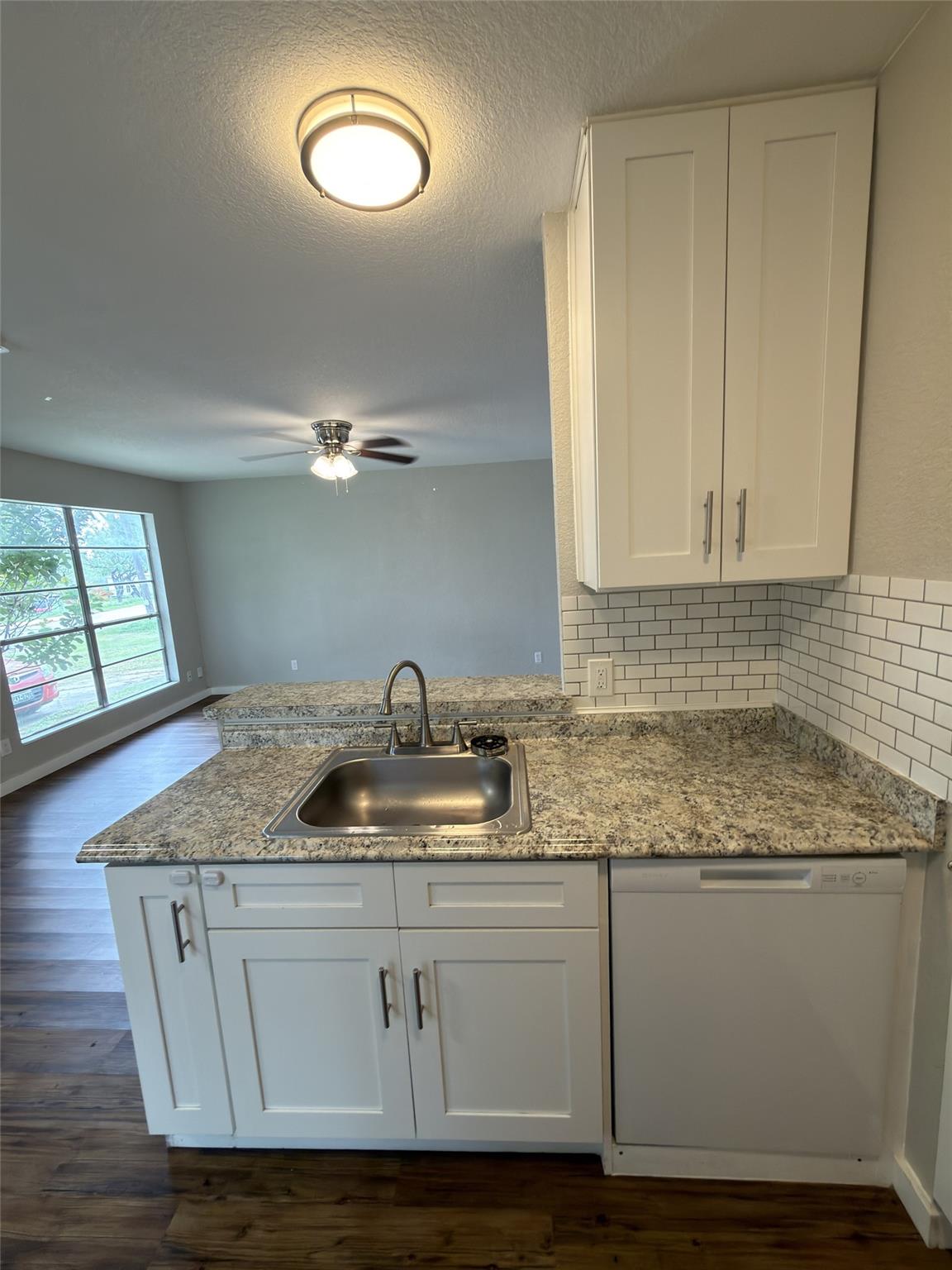 427-429 Zachry DR