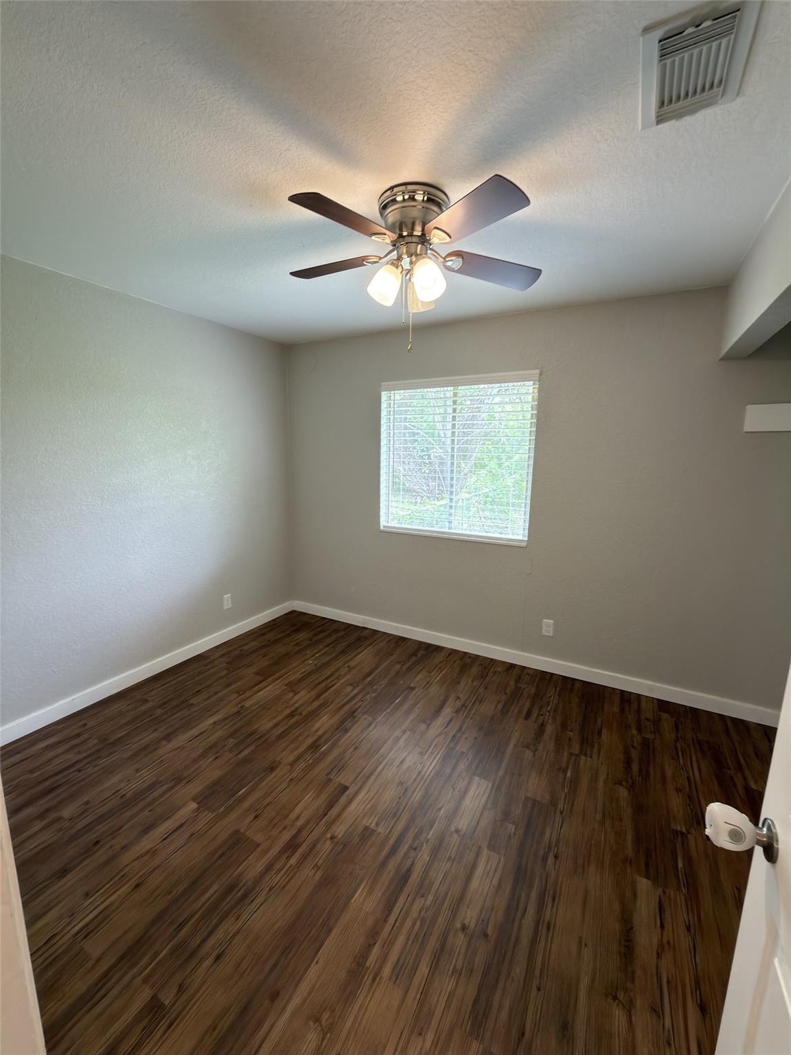 427-429 Zachry DR