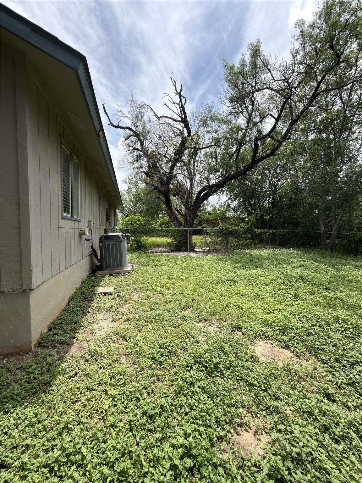 427-429 Zachry DR