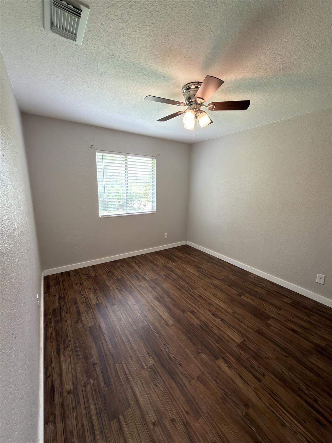 427-429 Zachry DR