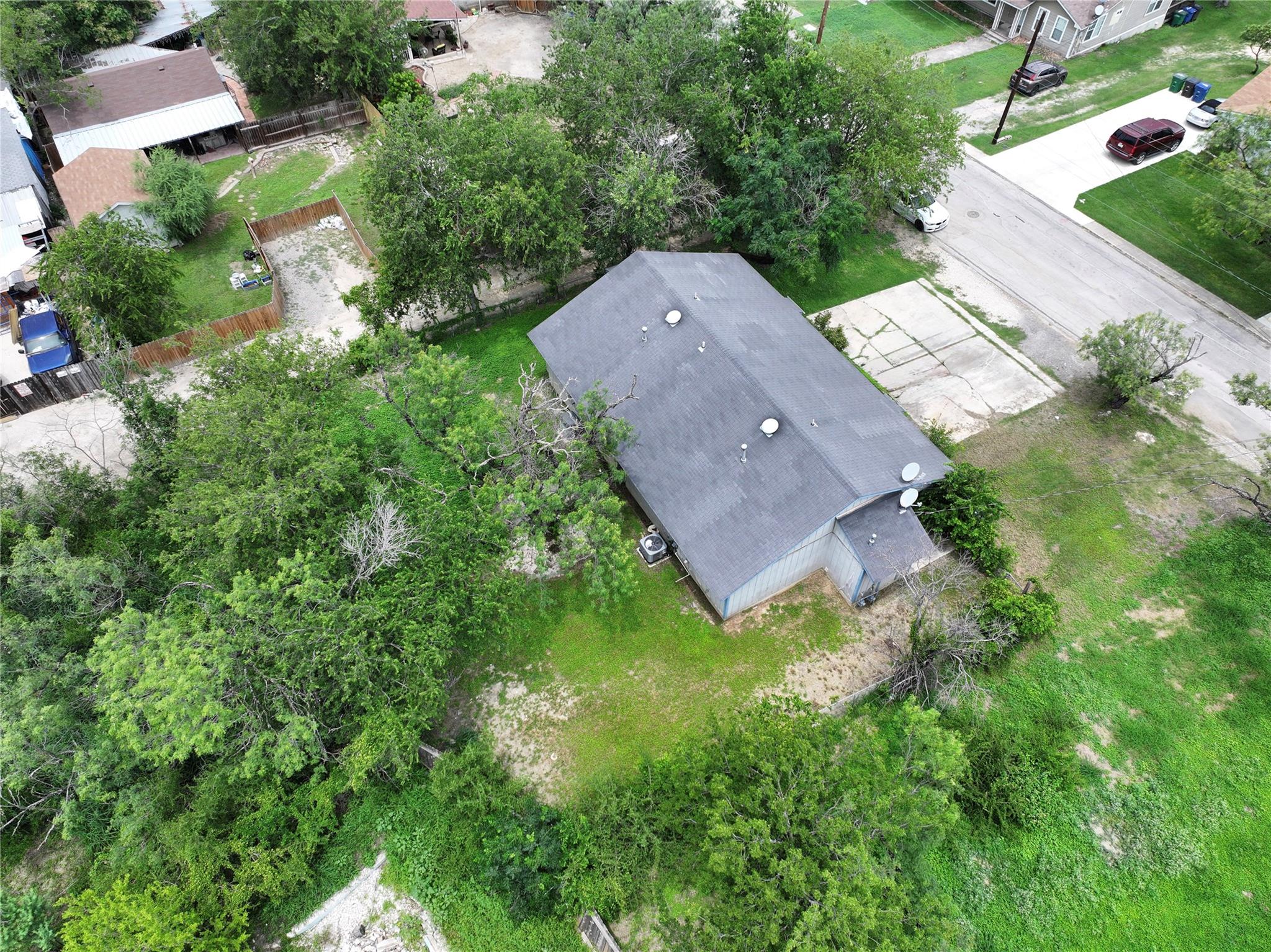 427-429 Zachry DR