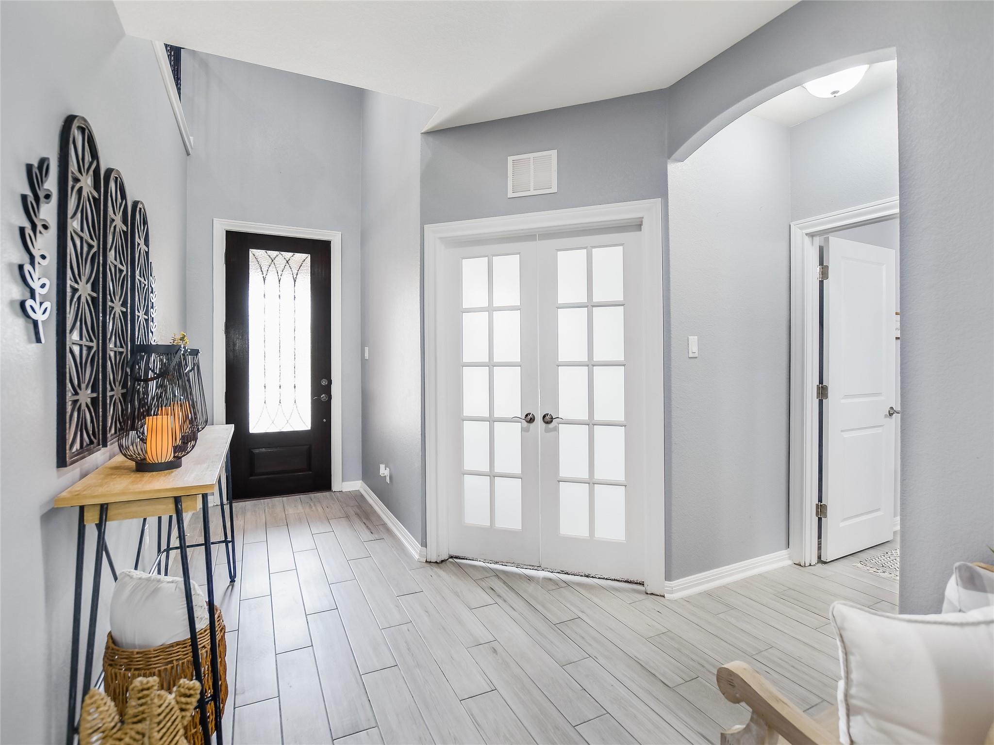 16904 E Borromeo Ave