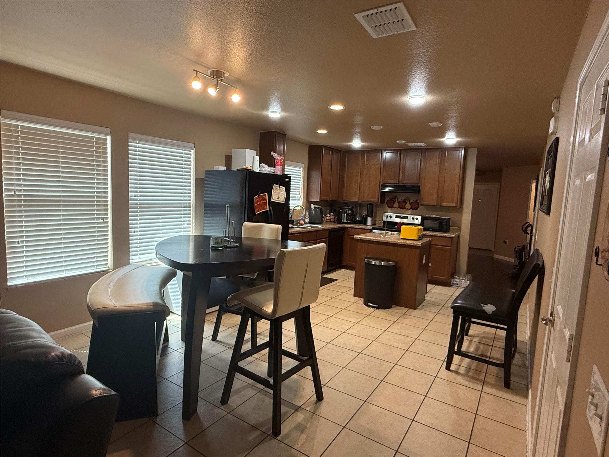 5713 Berryline WAY