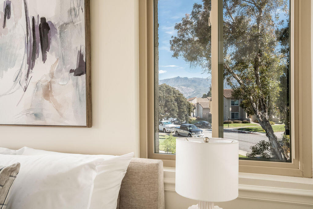 1035 Palmetto Way, J