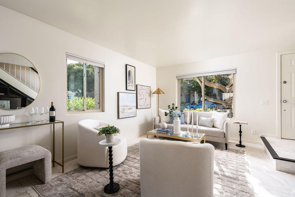 1035 Palmetto Way, J