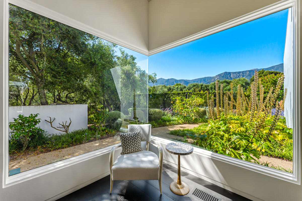 1850 Jelinda Drive