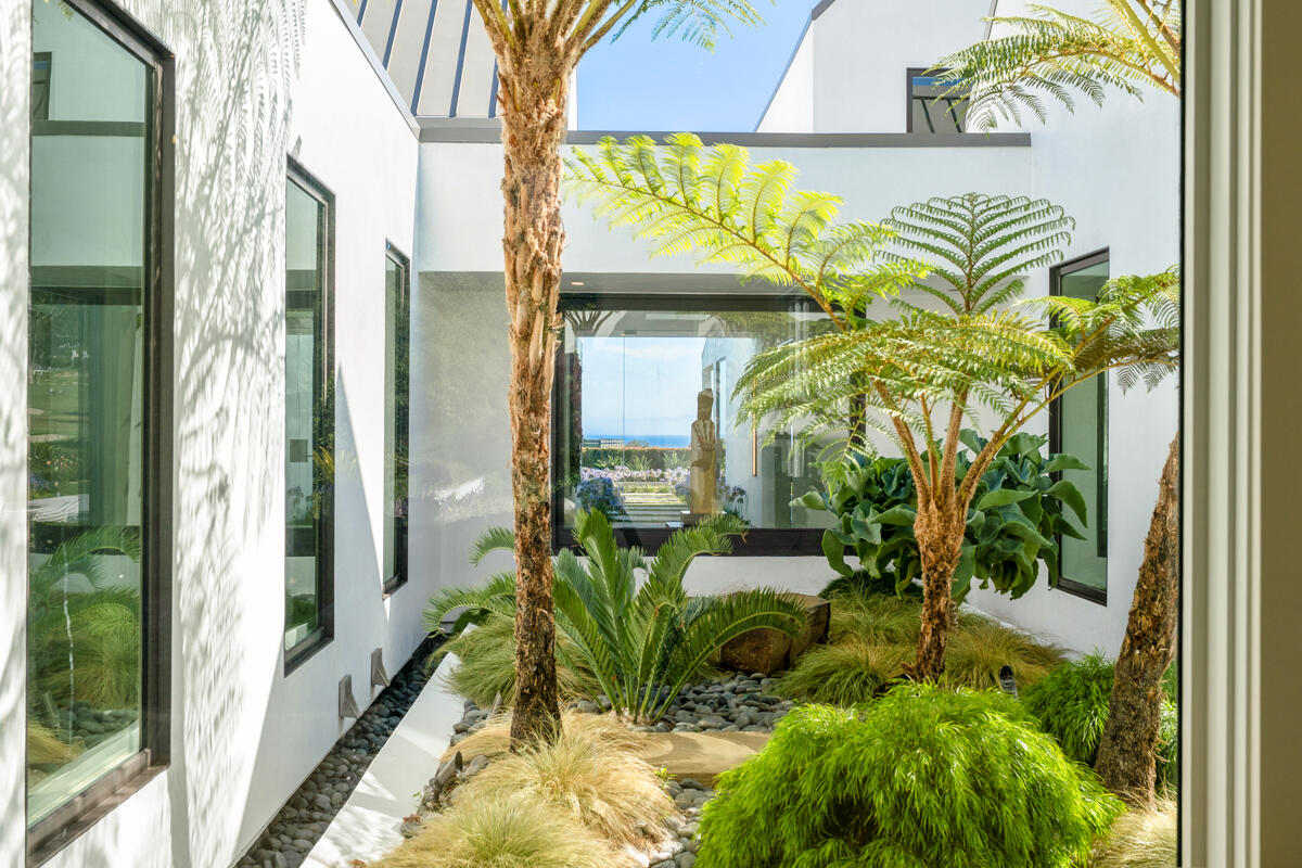 1850 Jelinda Drive