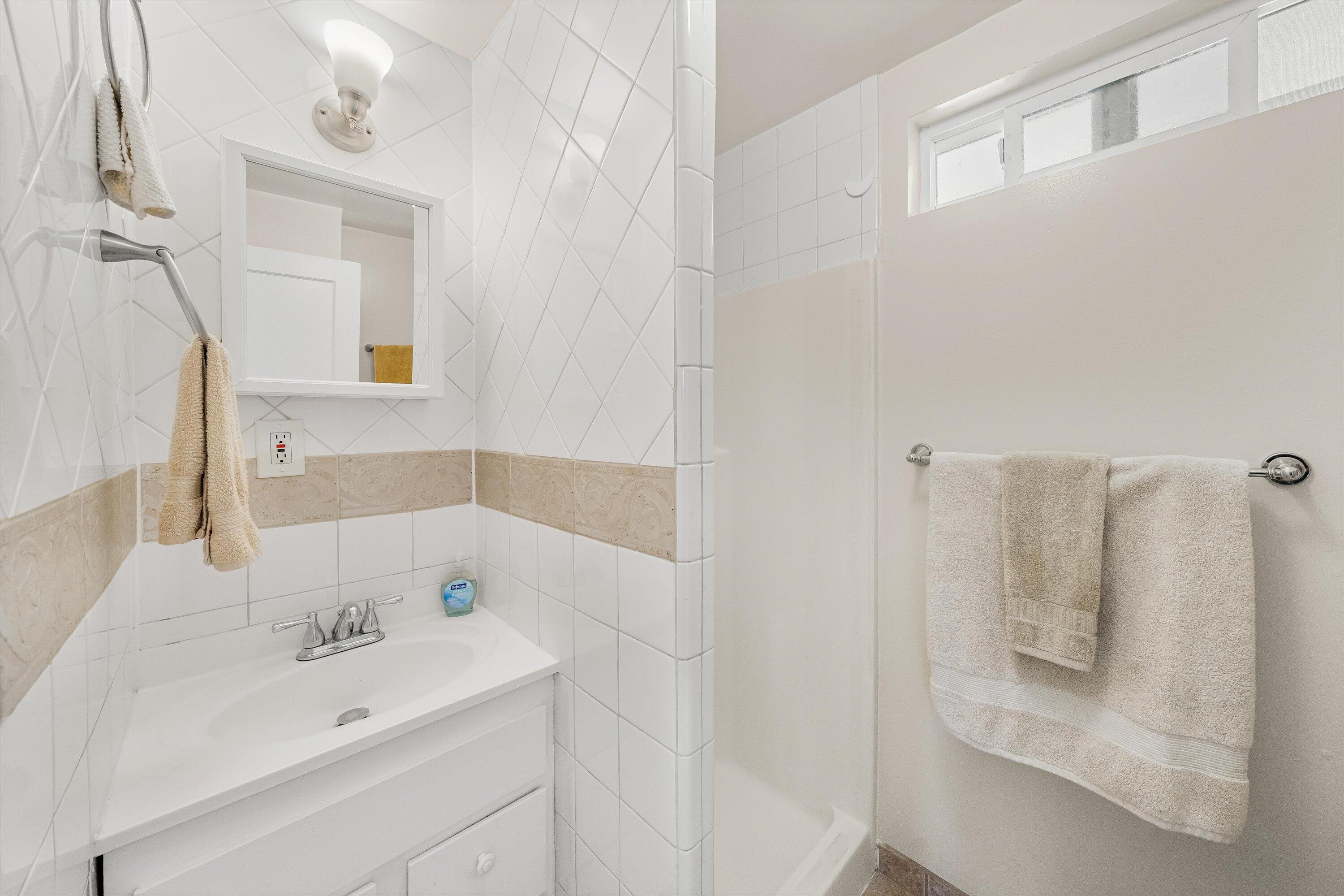 1204 San Andres Street