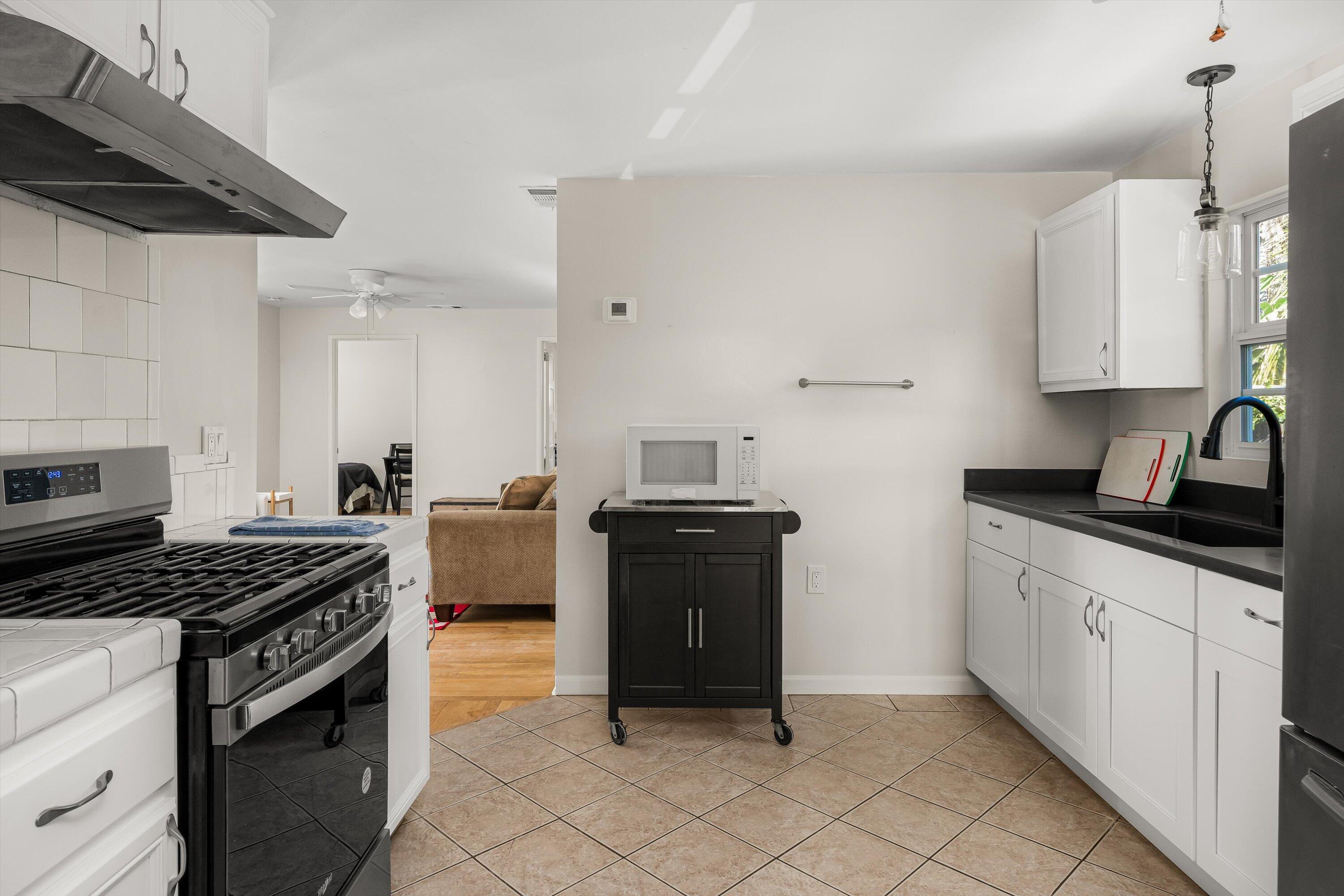 1204 San Andres Street