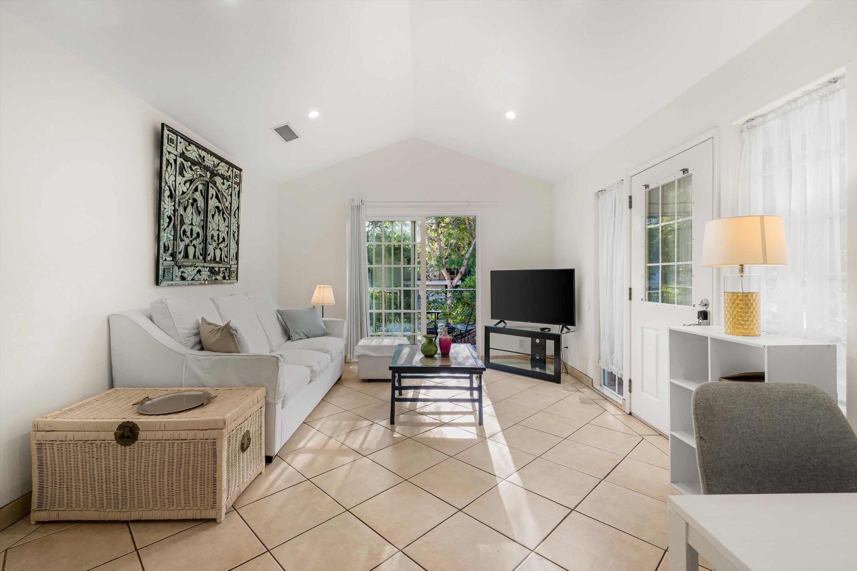 1204 San Andres Street