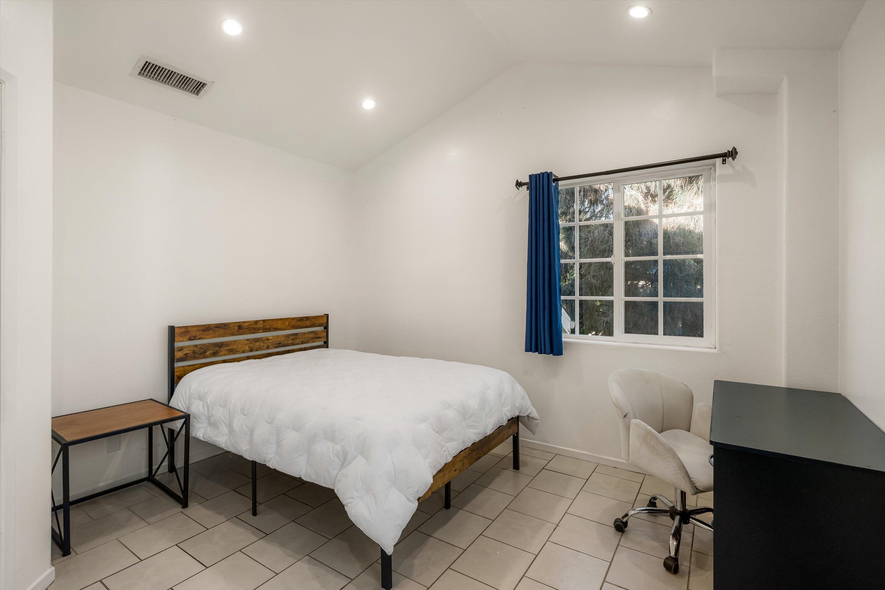 1204 San Andres Street