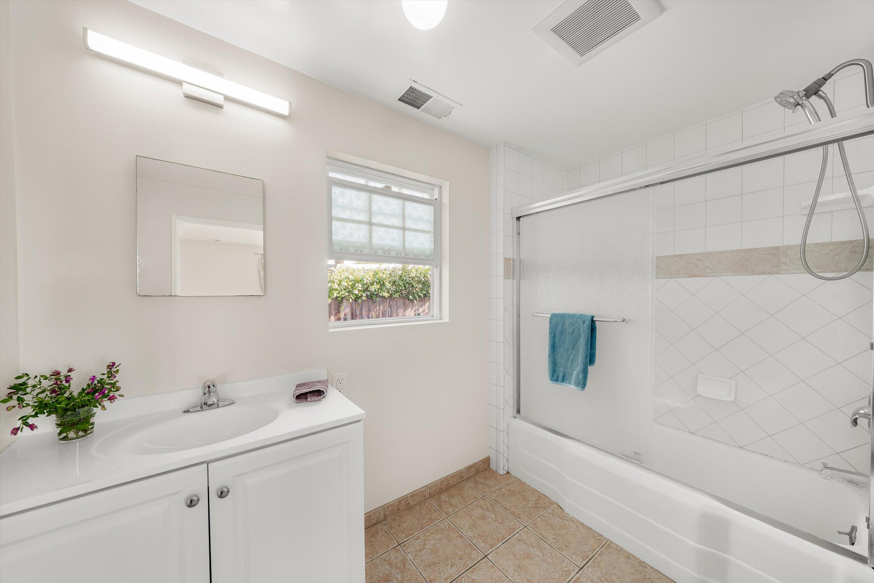 1204 San Andres Street