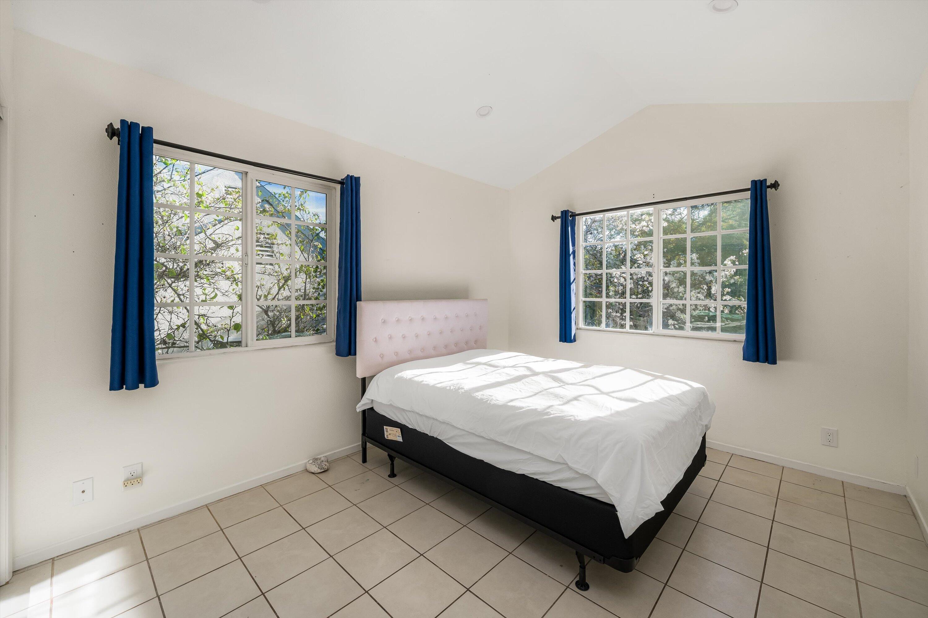 1204 San Andres Street