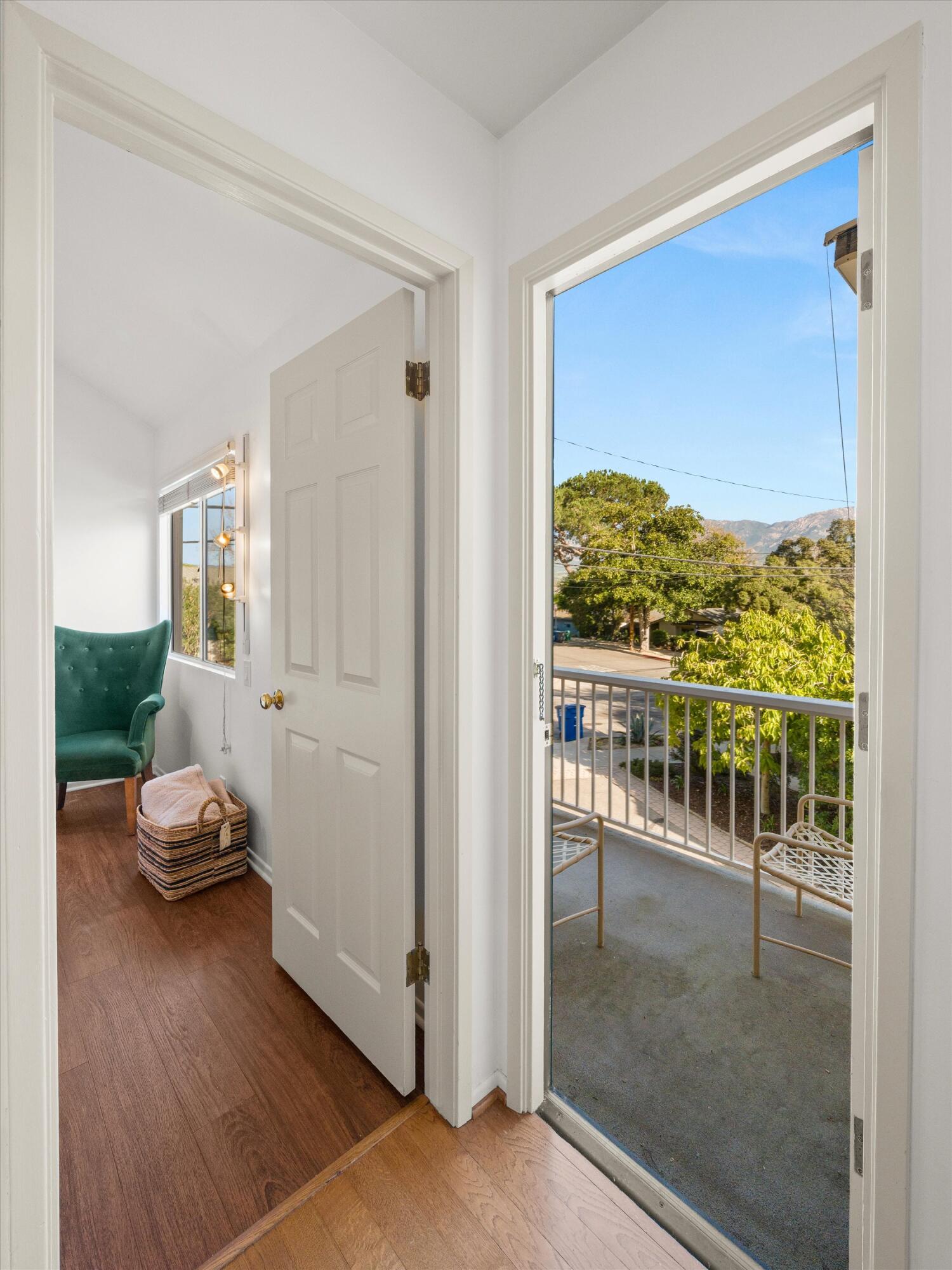 925 W Victoria Street