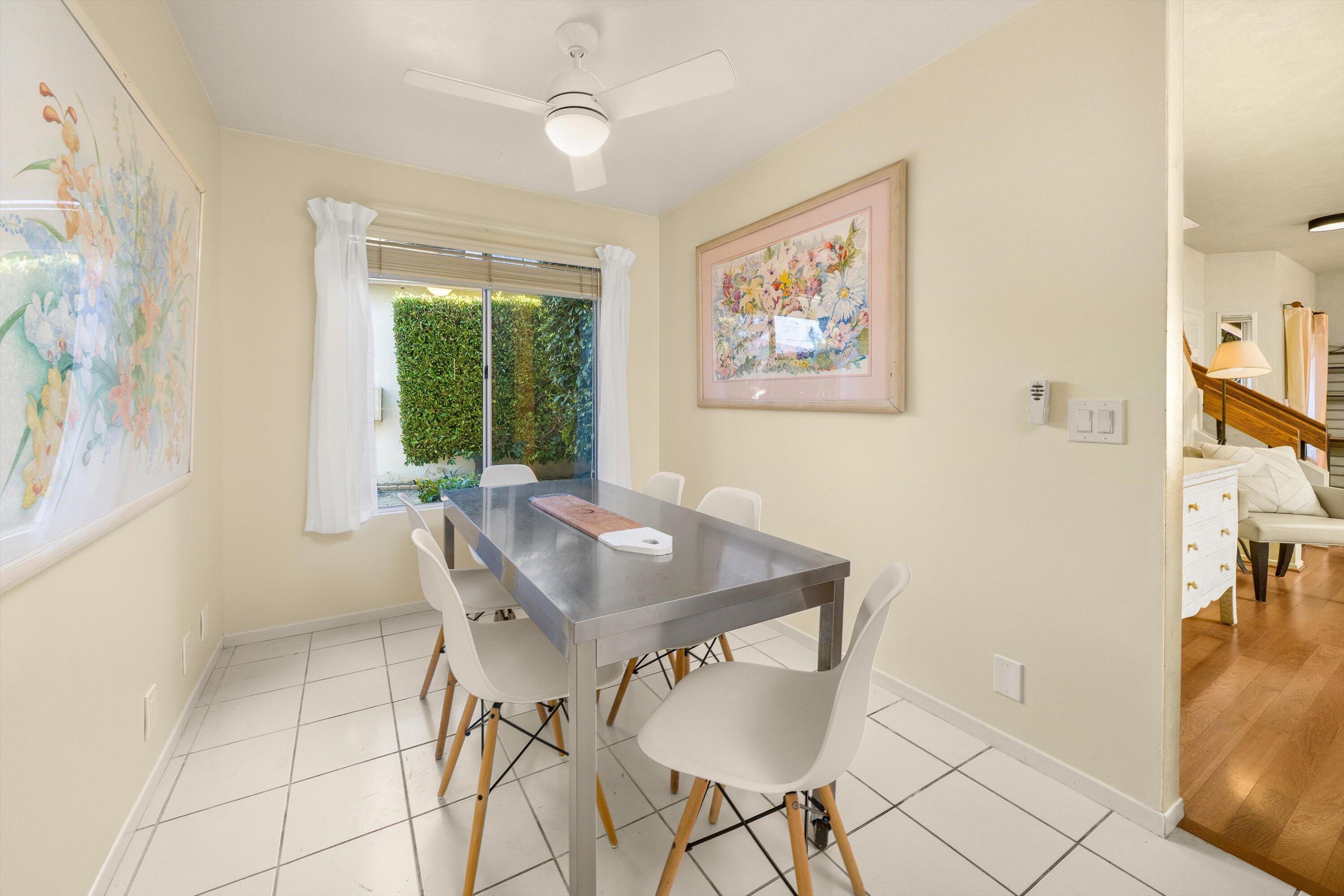 925 W Victoria Street