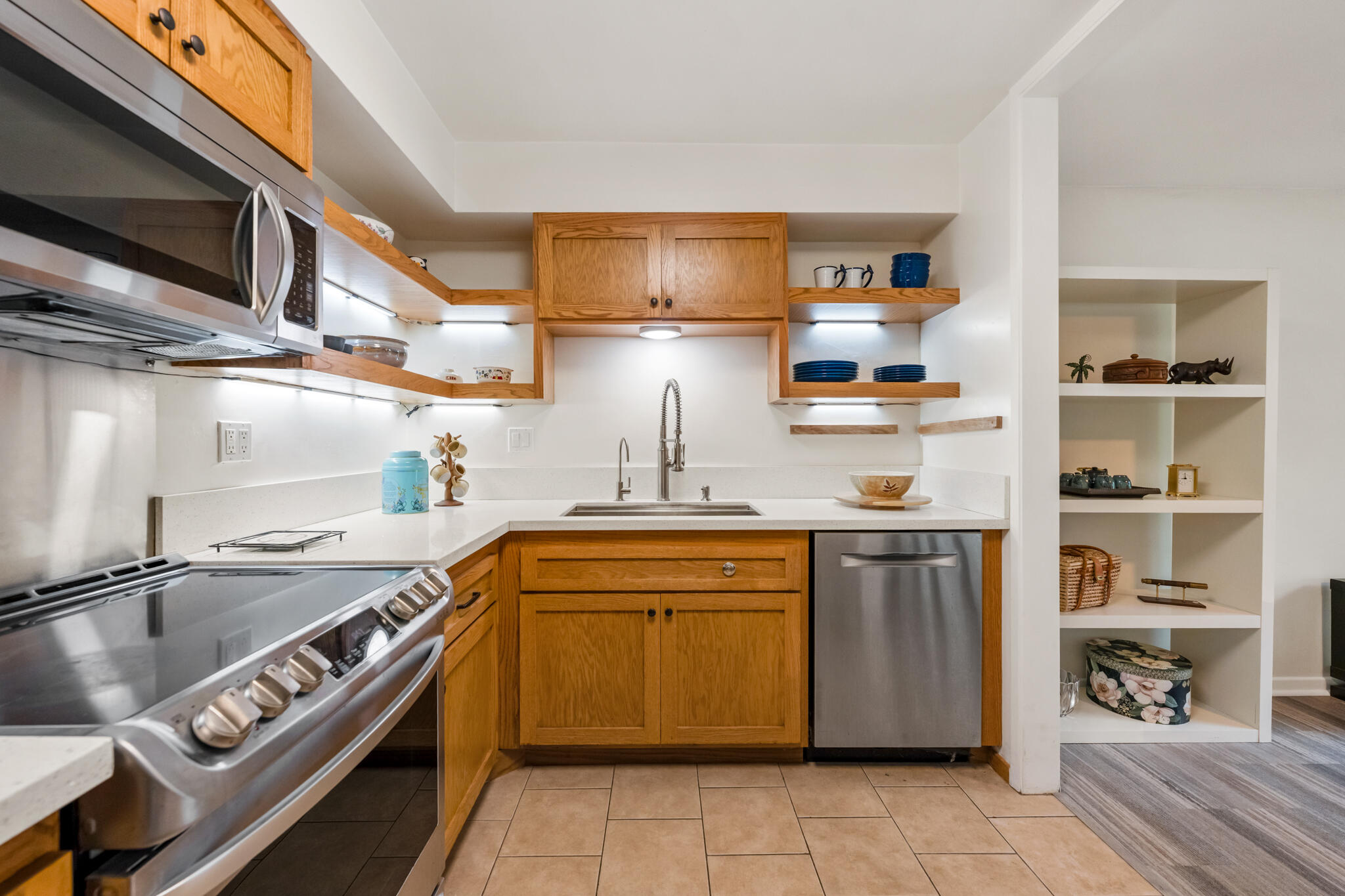 2727 Miradero Drive 104