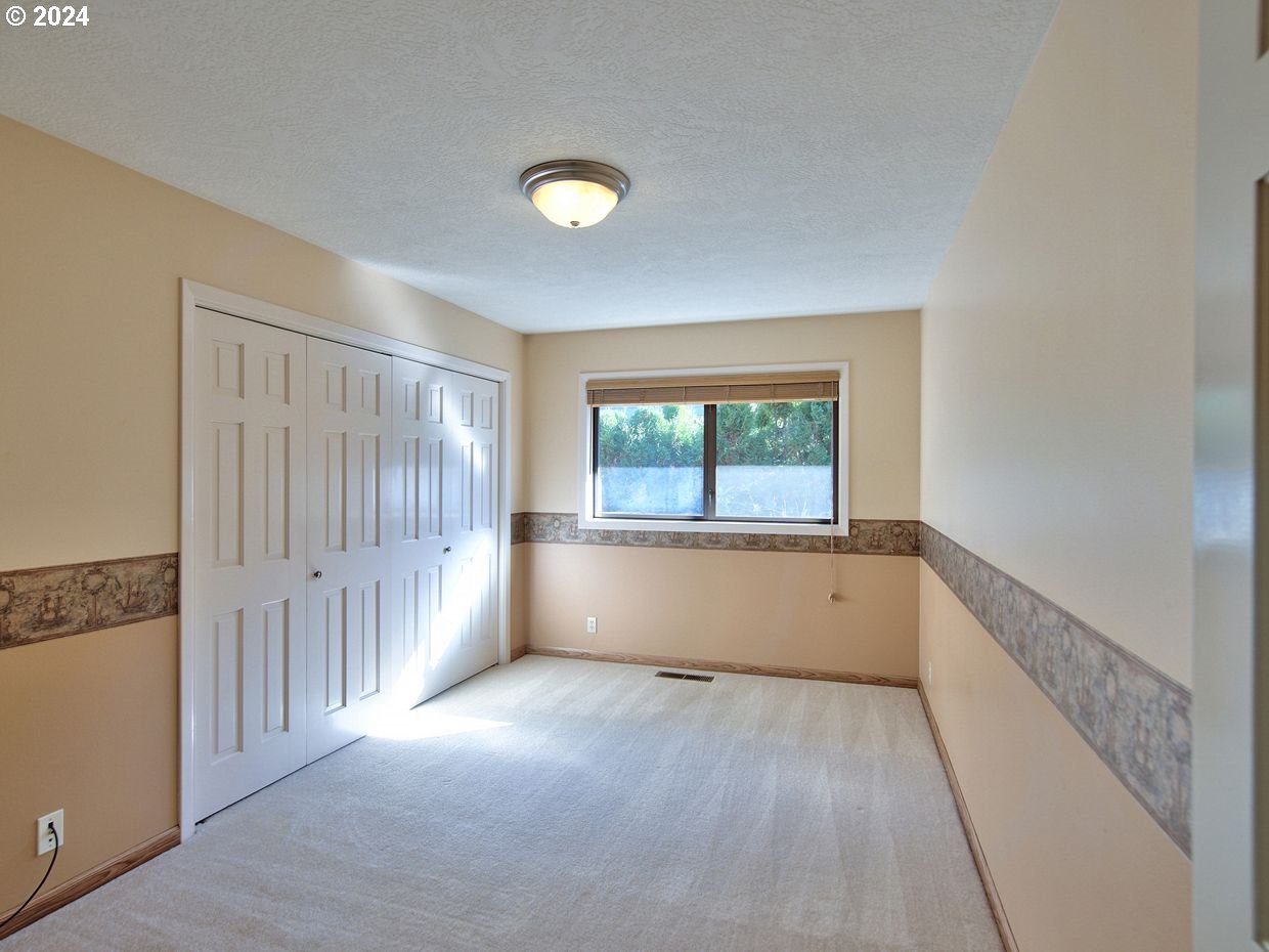 1247 NW TORRES PINE CT, McMinnville