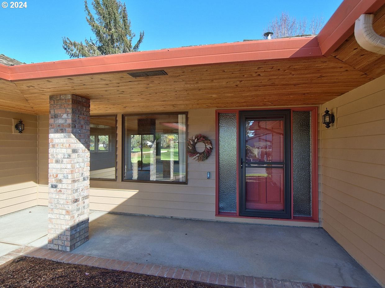 1247 NW TORRES PINE CT, McMinnville