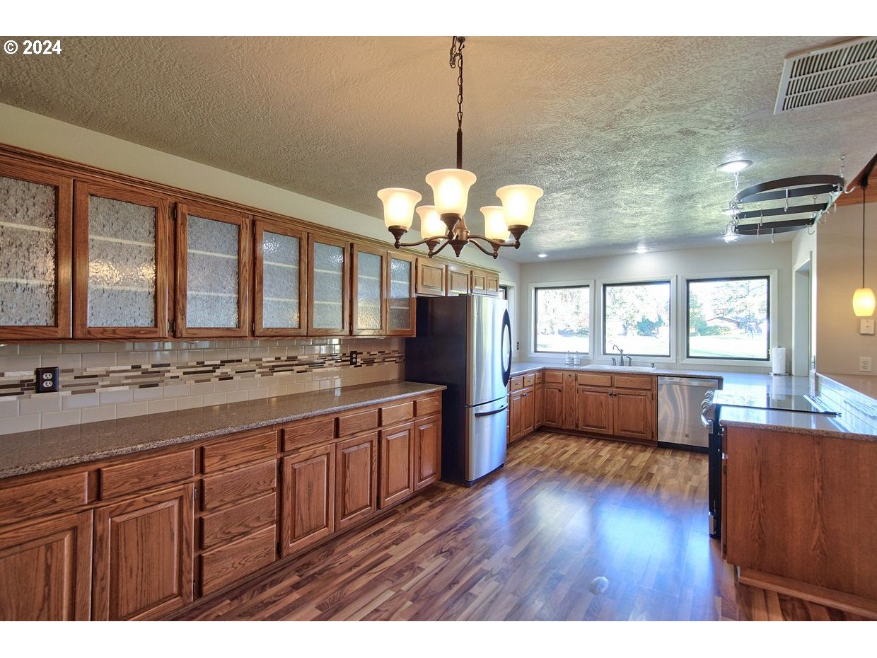 1247 NW TORRES PINE CT, McMinnville