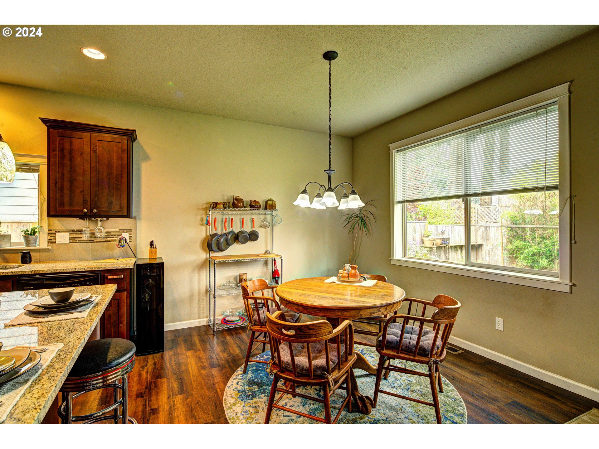 2185 THOMAS WAY