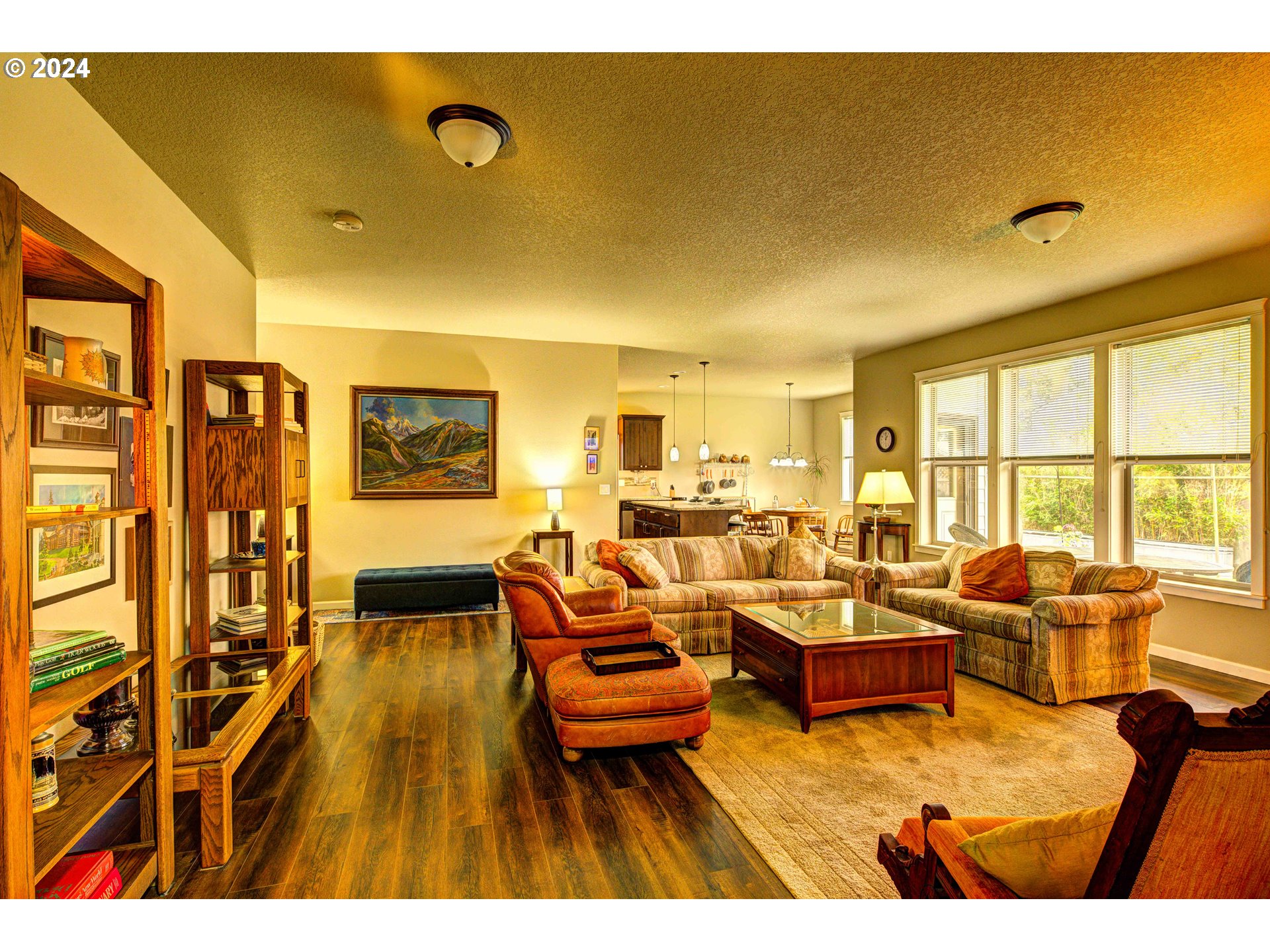 2185 THOMAS WAY