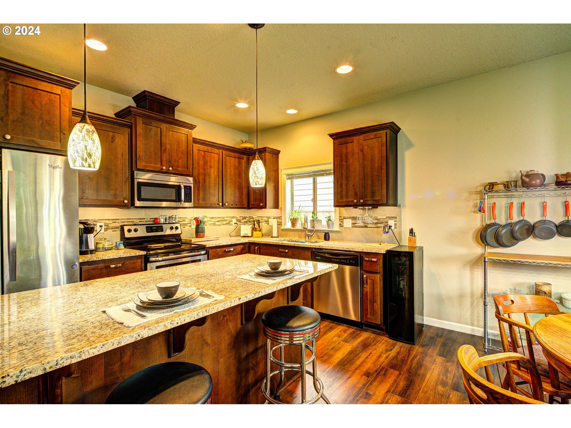 2185 THOMAS WAY