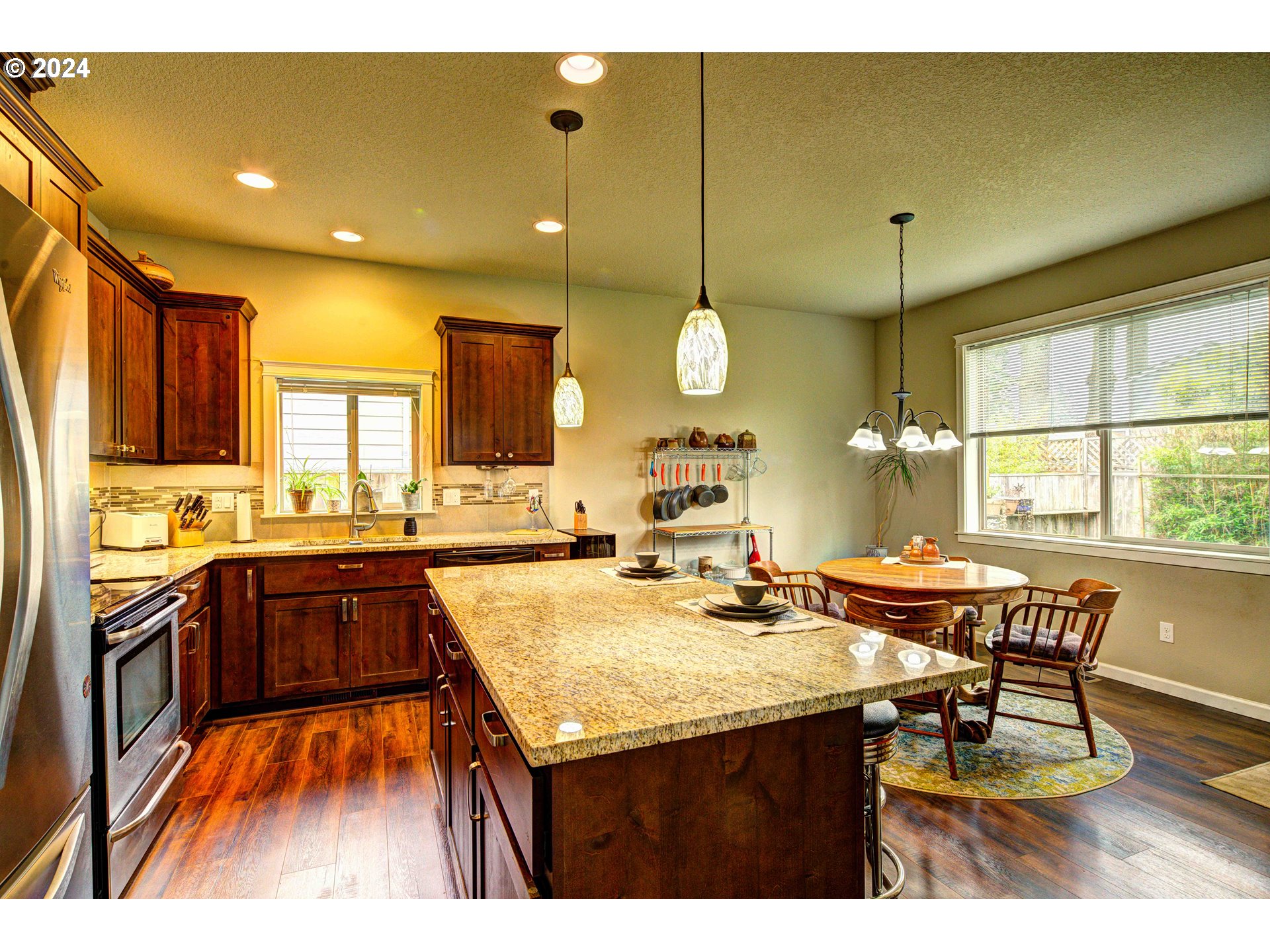 2185 THOMAS WAY