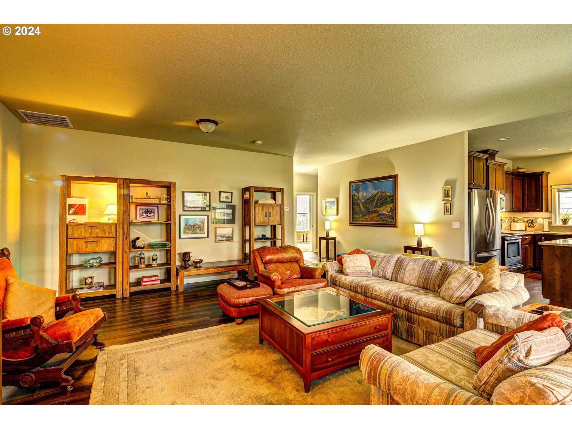 2185 THOMAS WAY