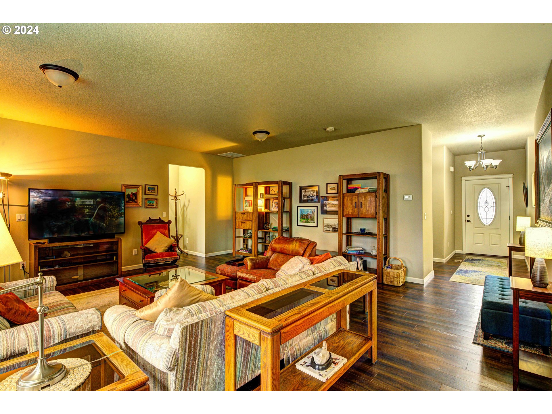 2185 THOMAS WAY