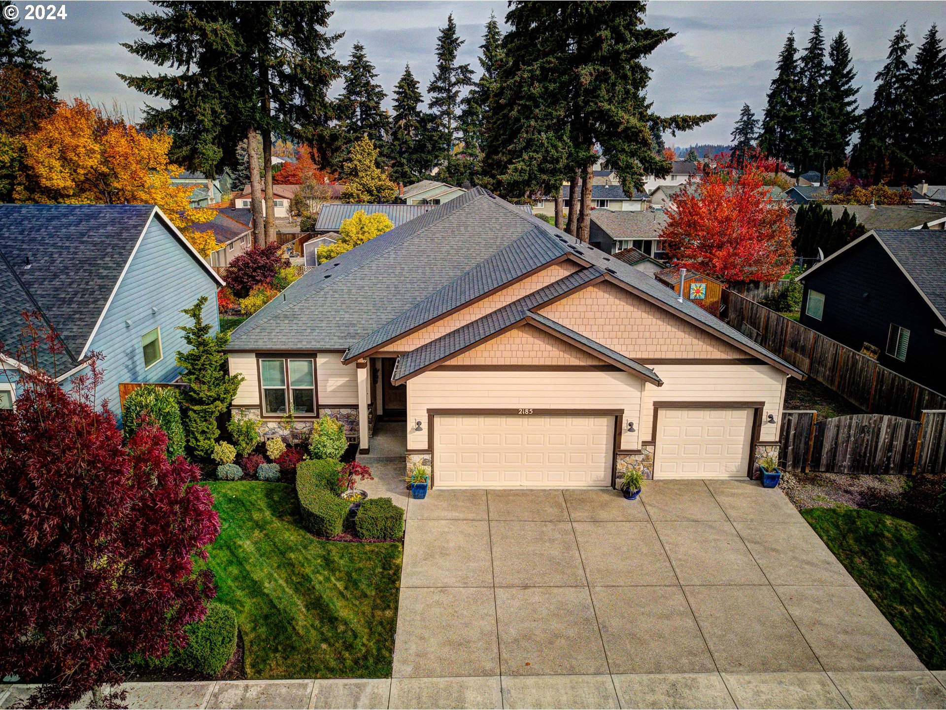 2185 THOMAS WAY
