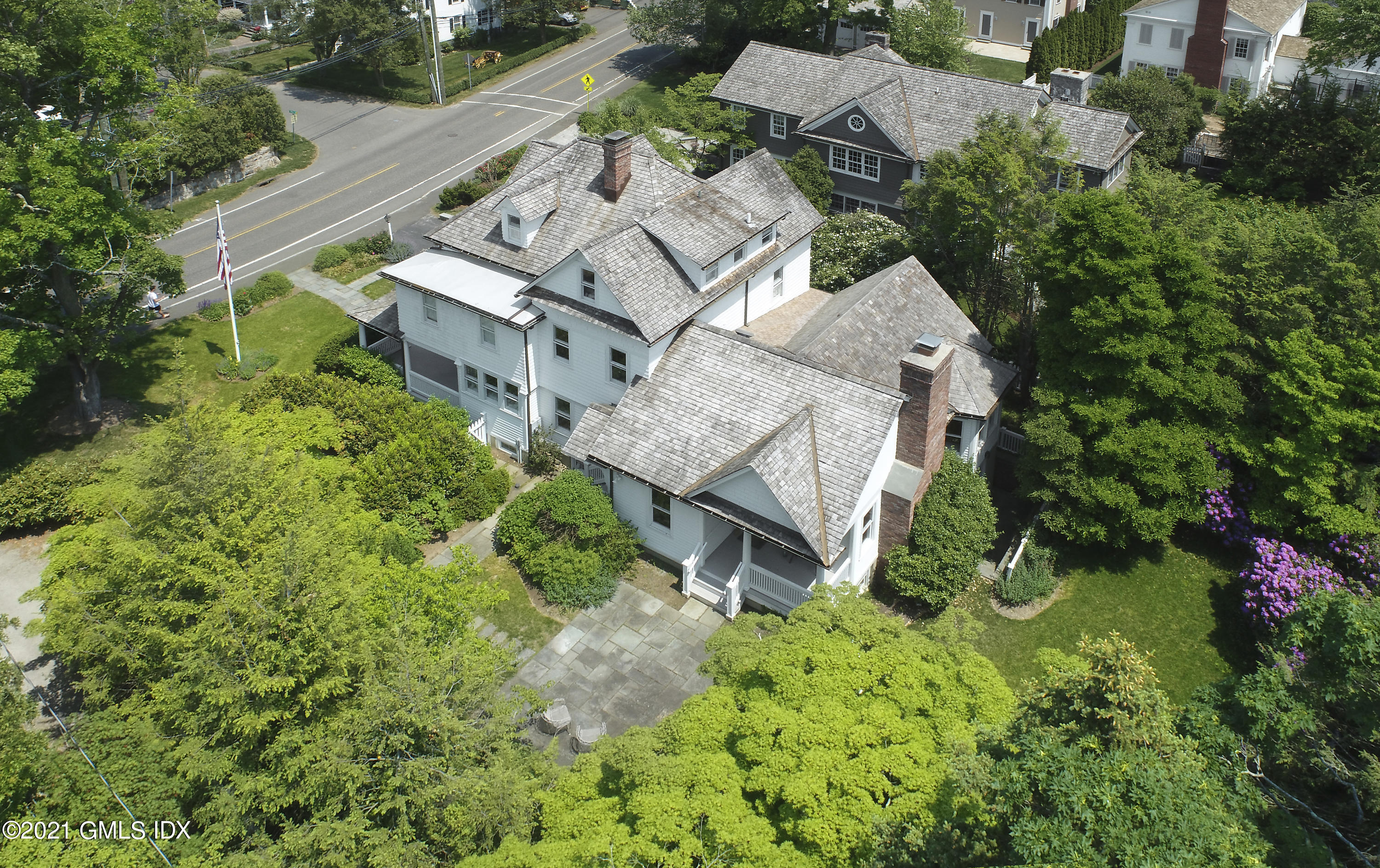 8 Tomac Avenue