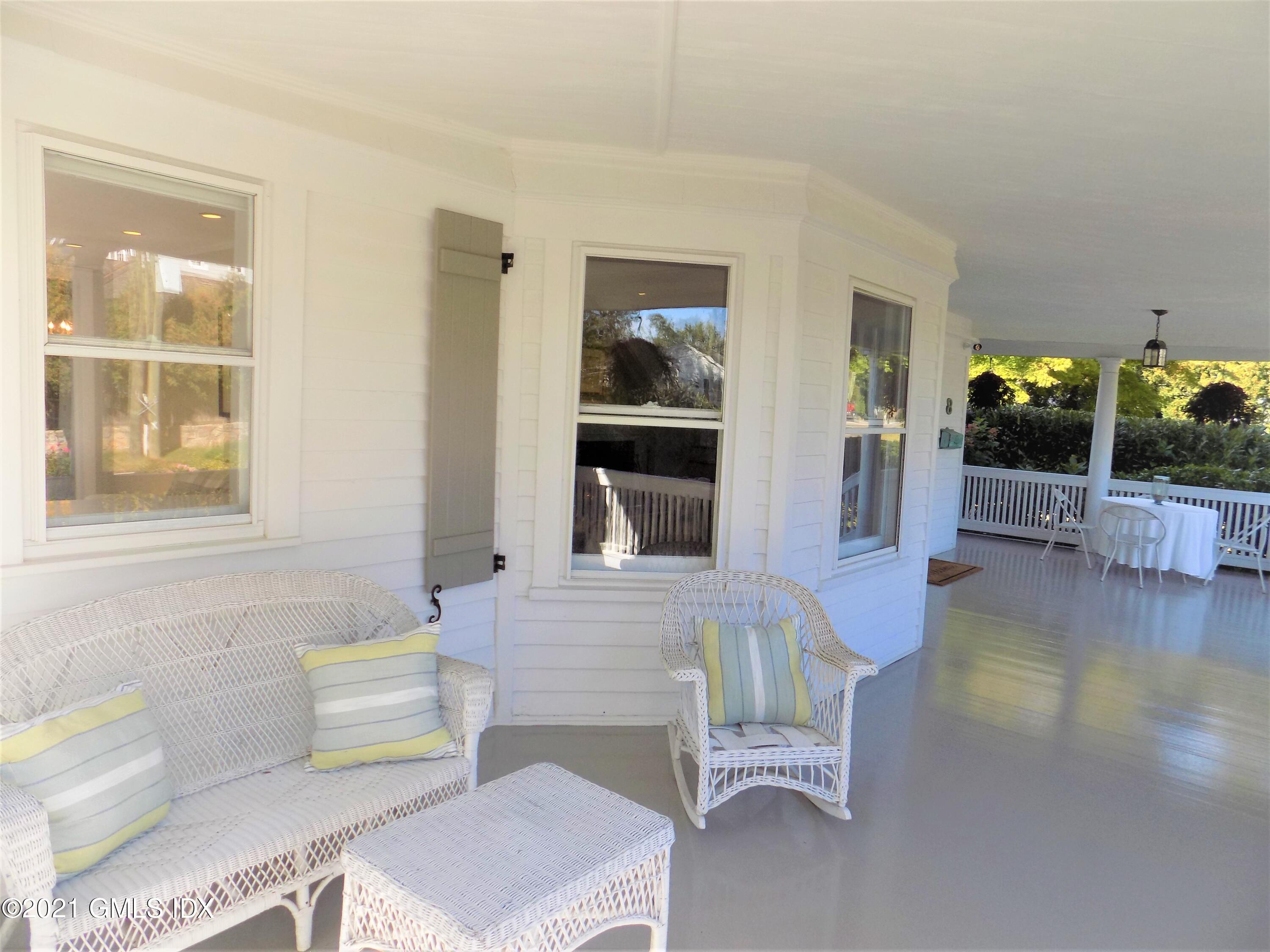 8 Tomac Avenue