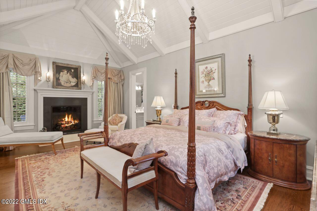 106 E Elm Street UNIT 106