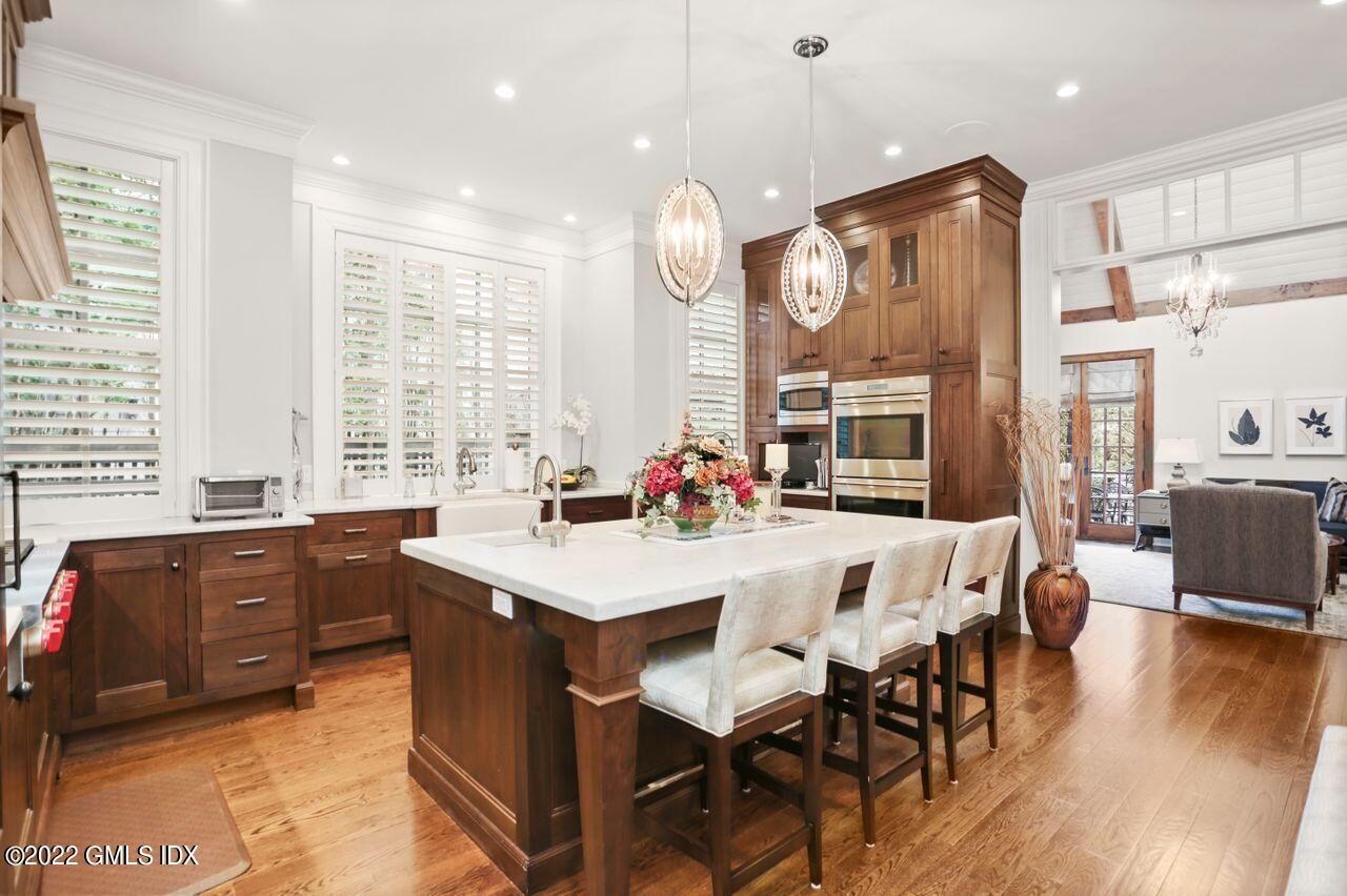 106 E Elm Street UNIT 106