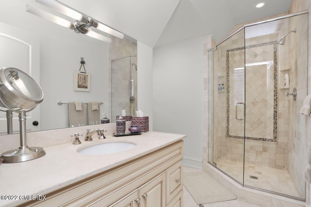 106 E Elm Street UNIT 106