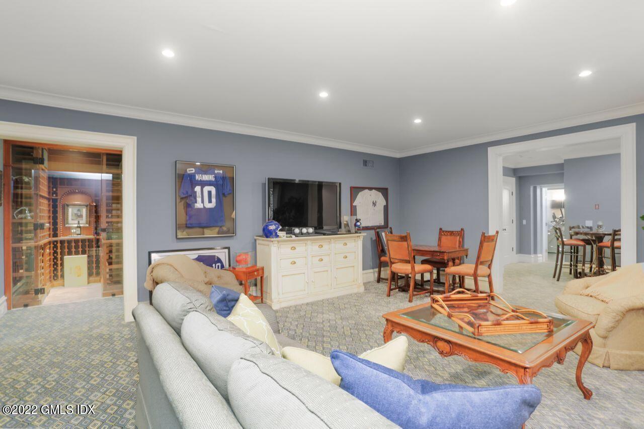 106 E Elm Street UNIT 106