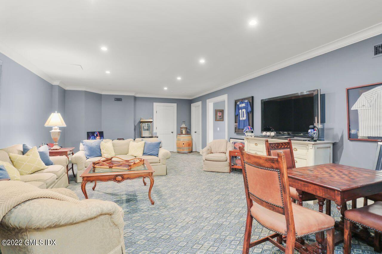 106 E Elm Street UNIT 106