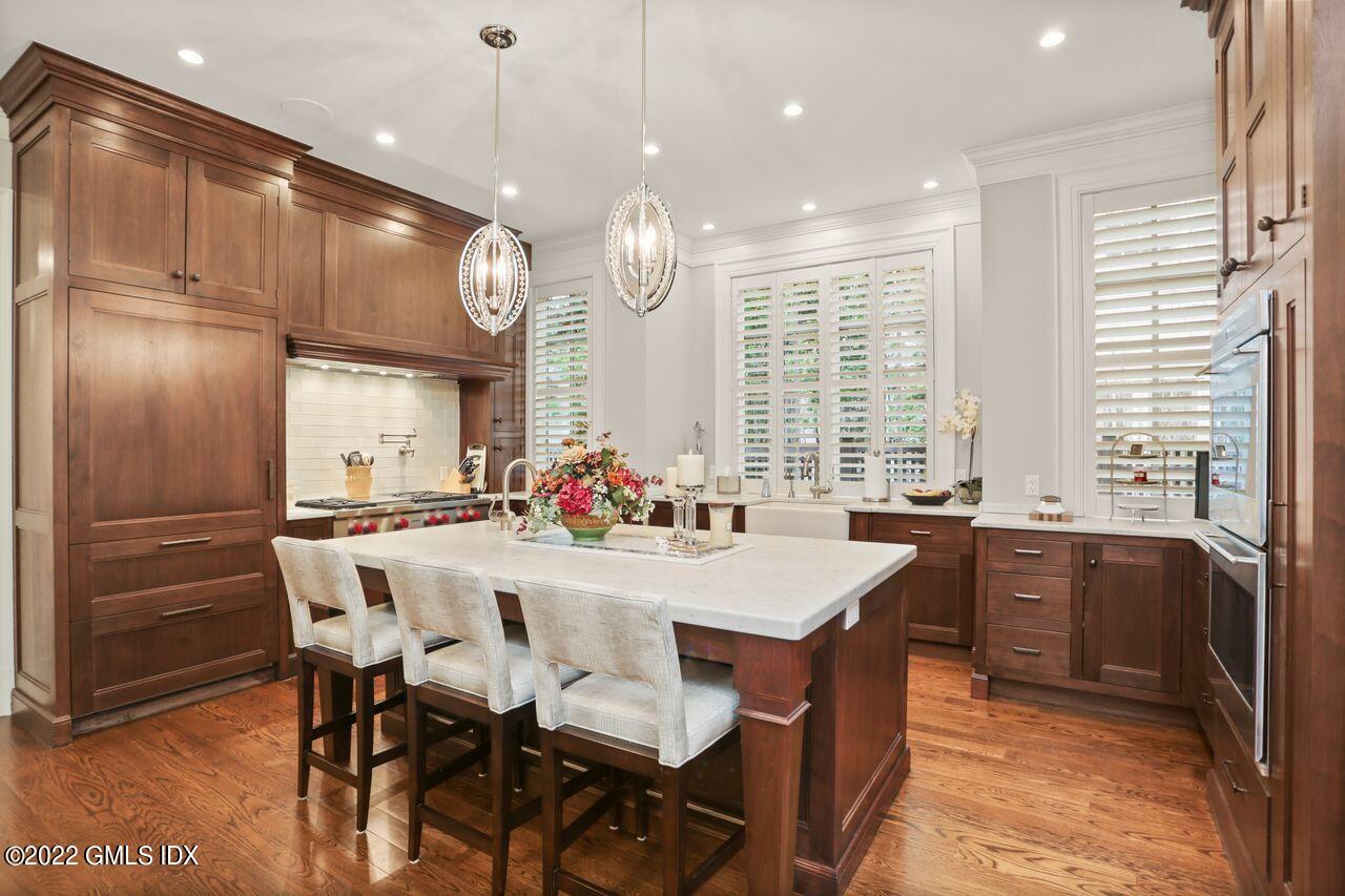106 E Elm Street UNIT 106