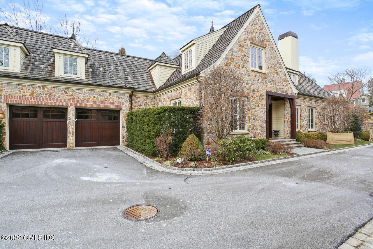 106 E Elm Street UNIT 106