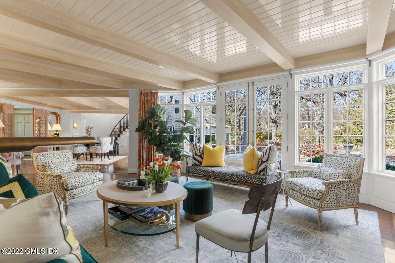 415 Round Hill Road