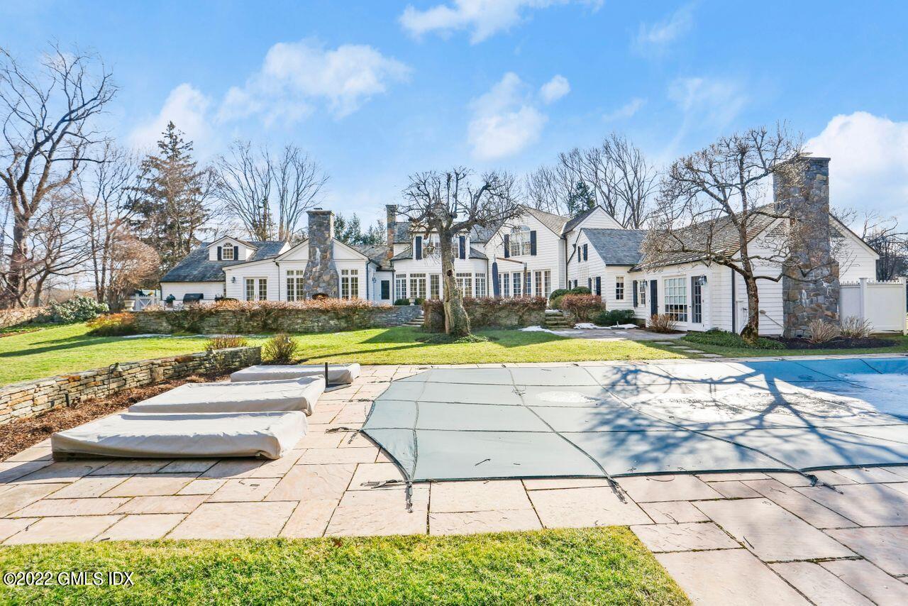 415 Round Hill Road