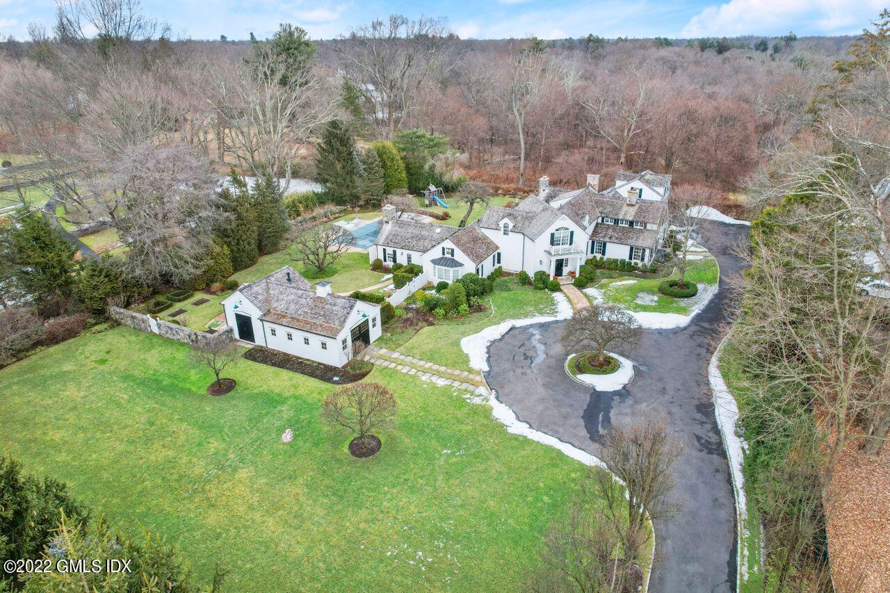 415 Round Hill Road