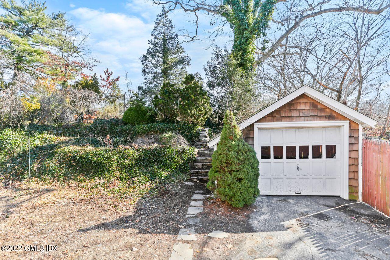 39 Rockmere Avenue