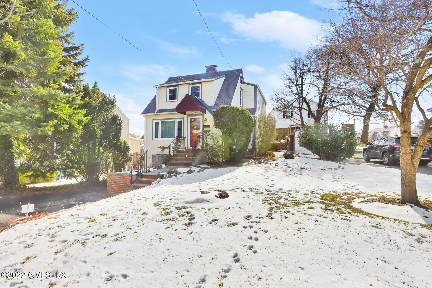 17 Hartford Avenue