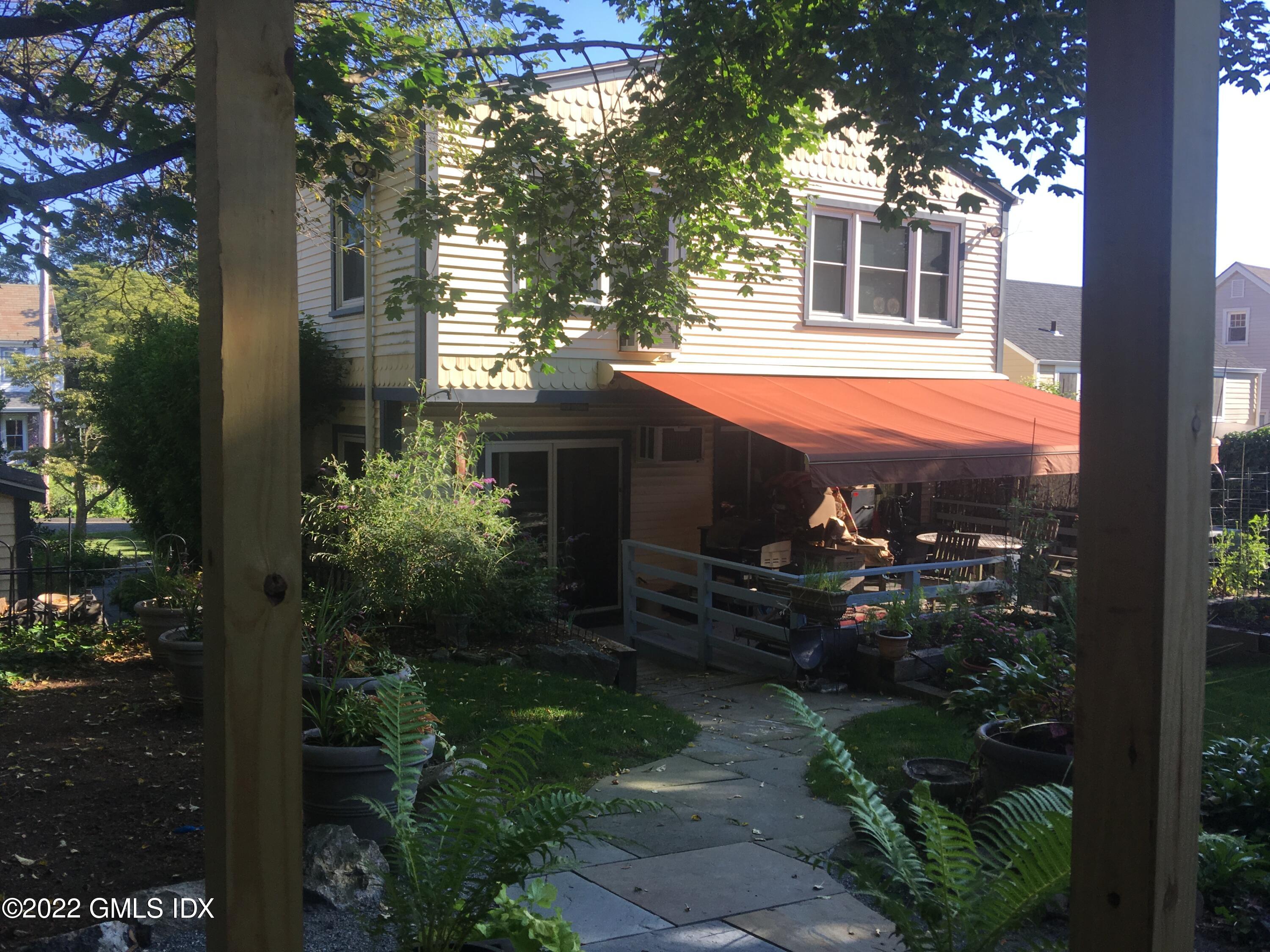 17 Hartford Avenue