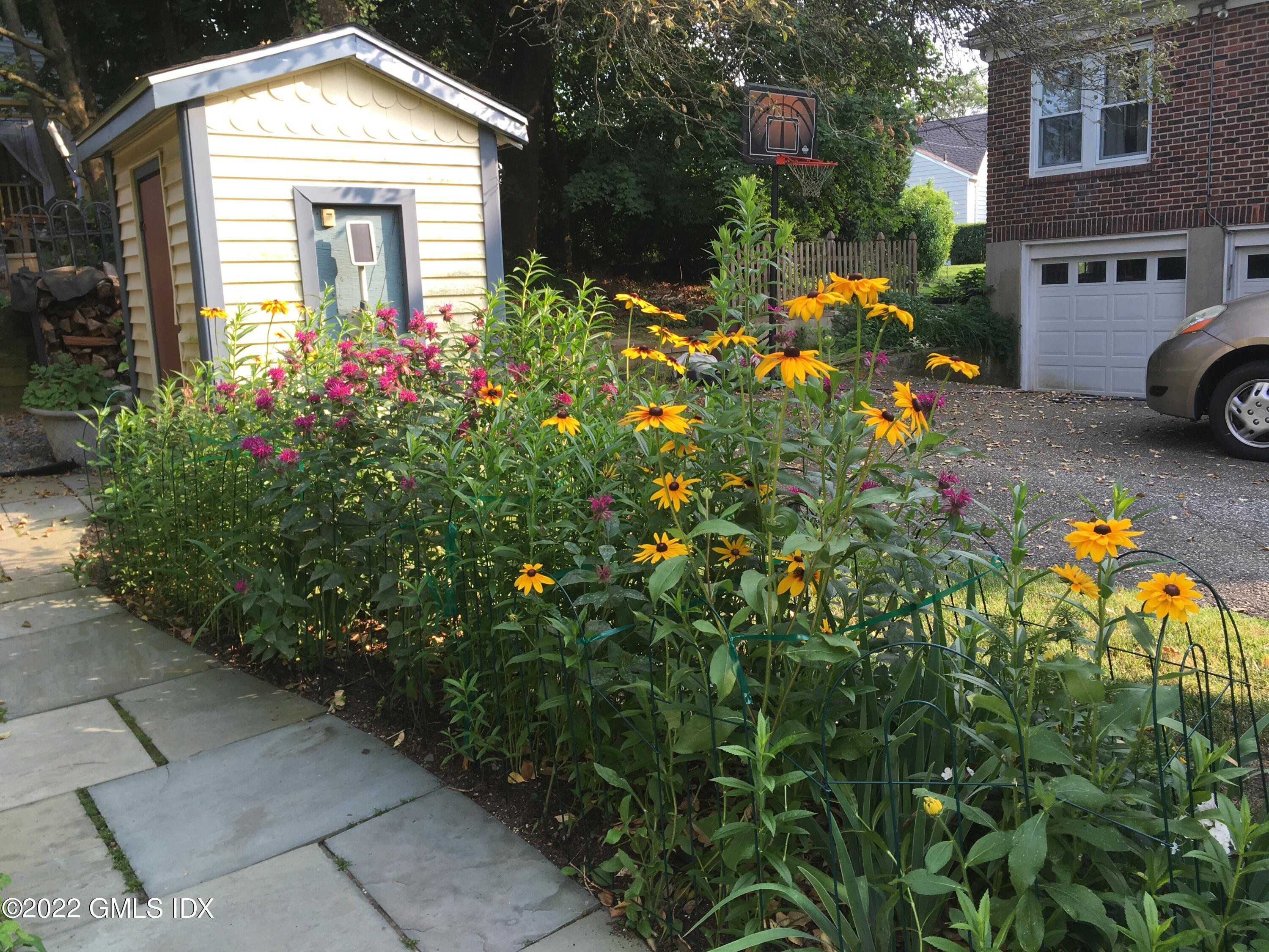 17 Hartford Avenue